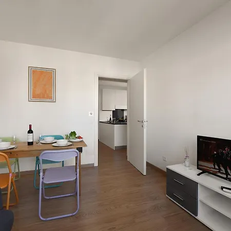 Apartment Santi Few Min From - Happy Lugano