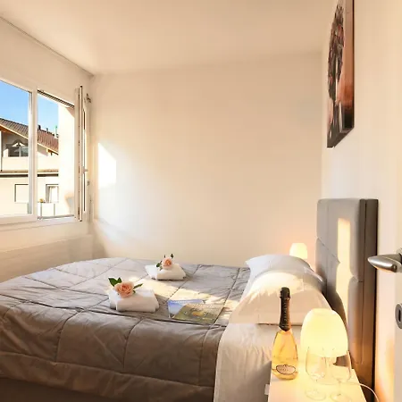 Apartment Santi Few Min From - Happy Lugano