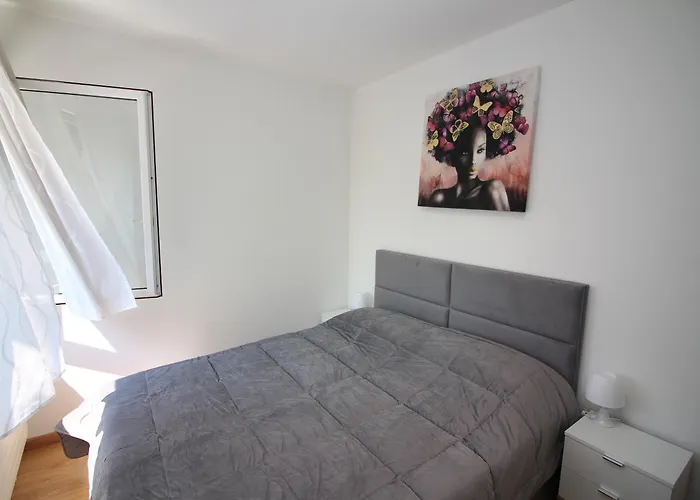 Santi Few Min From - Happy * Lugano