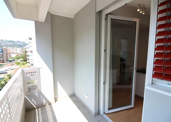 Santi Few Min From - Happy * Lugano