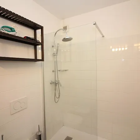 Santi Few Min From - Happy